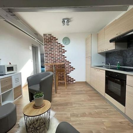Edouard 2. Logement Complet. Charleville-Mézières Extérieur photo